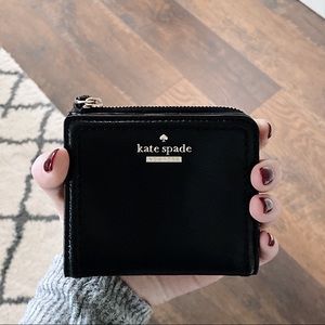 NWT kate spade black l-zip bifold wallet